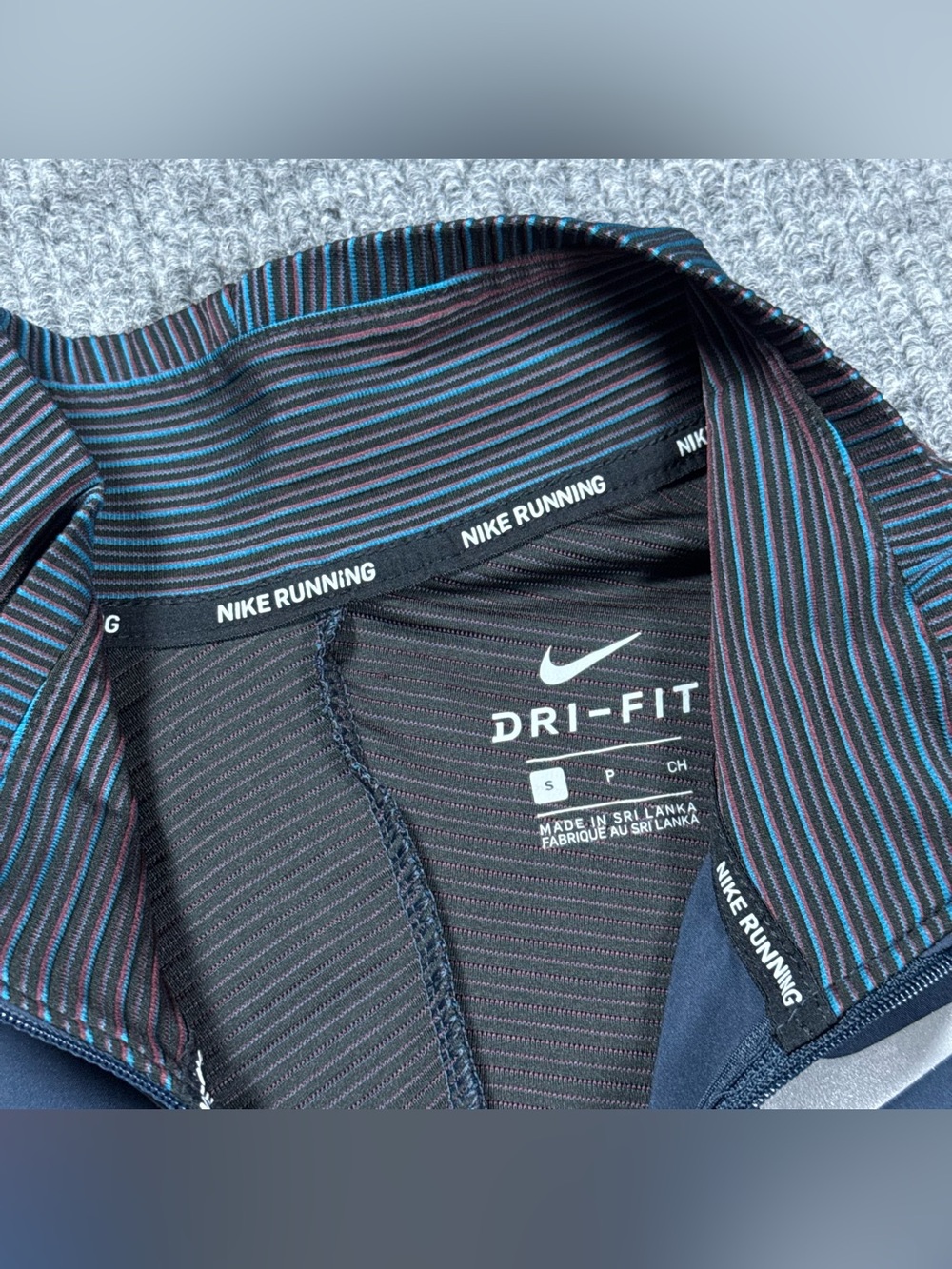 Nike Element Future Fast Hybrid Running Top Jacket FULL ZIPPER Sz S CU5397-458 - Picture 3 of 11